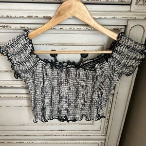 SHOW ME YOUR MUMU CROPPED OFF THE SHOULDER SHIRT SIZE L